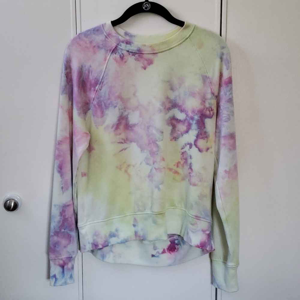 Tie Dye sweatshirt size M
